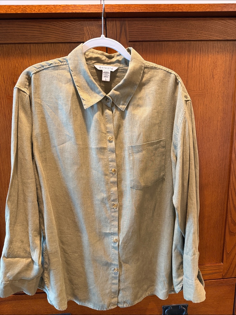 Athleta Women’s Linen Olive Button-Down Shirt — Light Olive Green